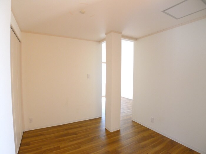 物件内観写真10　(内観写真)