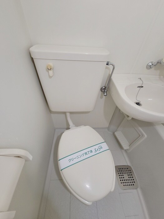 物件内観写真15　(トイレ)