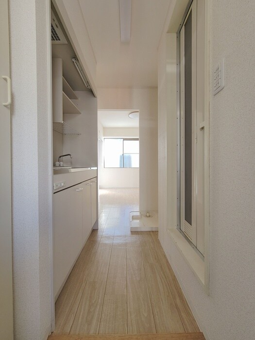 物件内観写真18　(廊下)