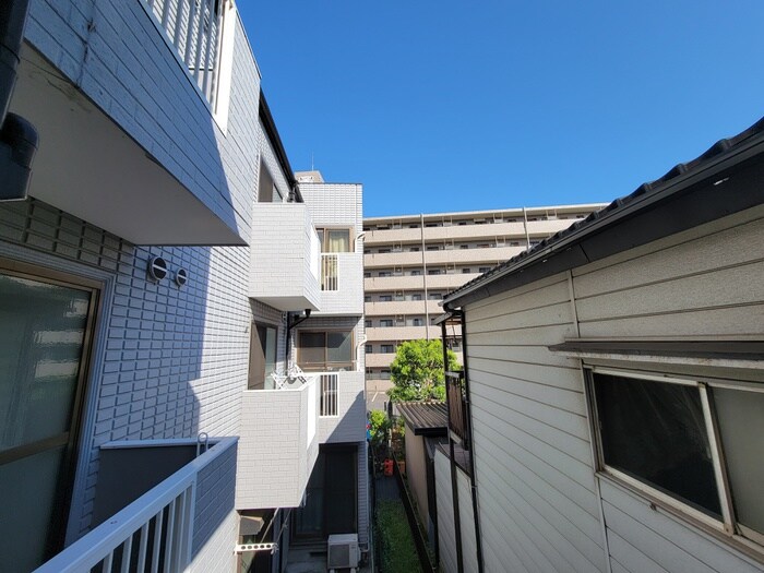 物件内観写真22　(室内からの展望)