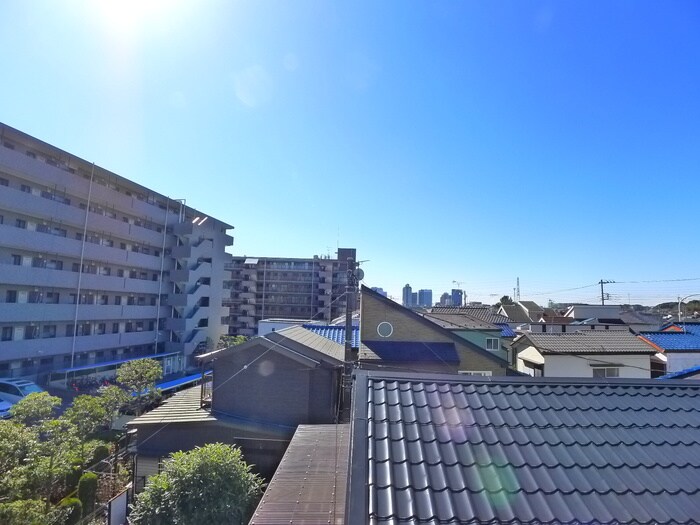 物件内観写真22　(室内からの展望)