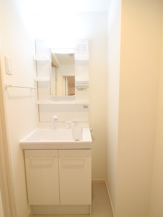 物件内観写真12　(洗面)