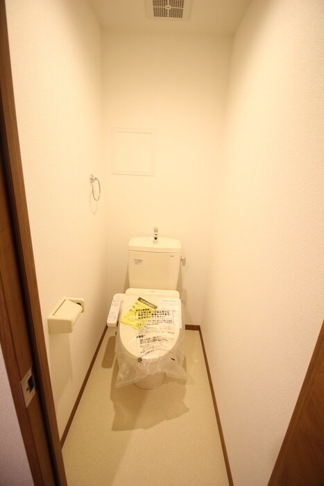 物件内観写真14　(トイレ)