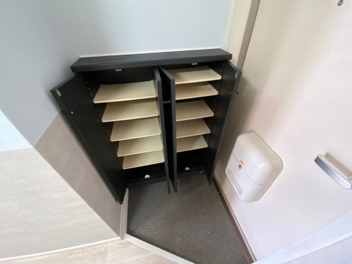 物件内観写真14　(靴箱)