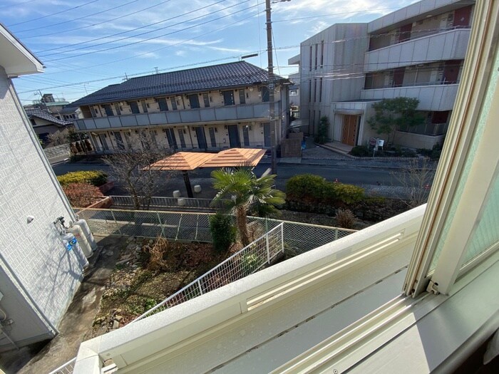 物件内観写真18　(室内からの展望)