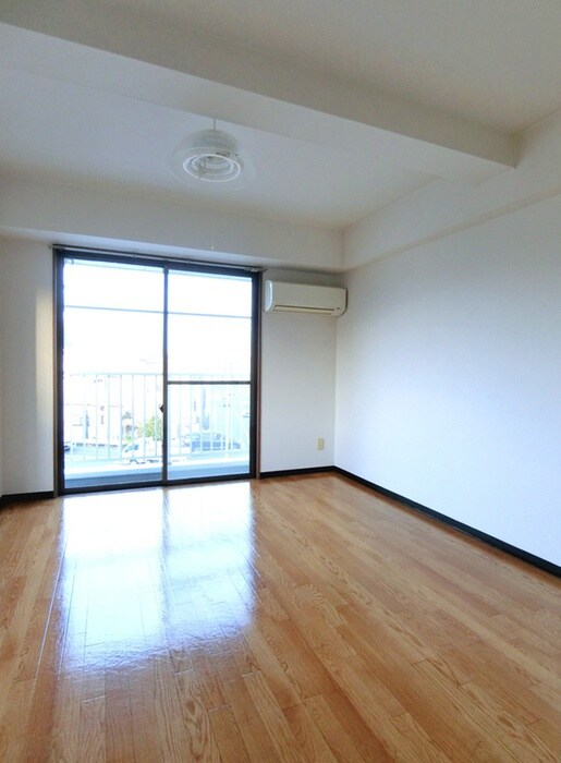 物件内観写真6　(居室)