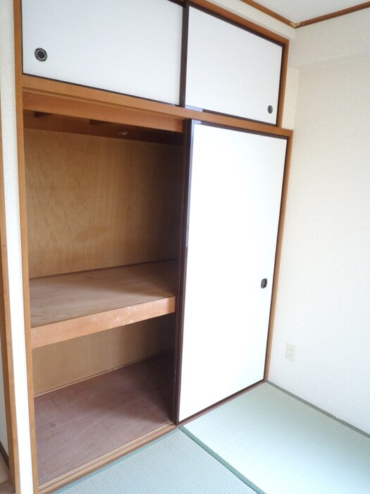 物件内観写真10　(収納)