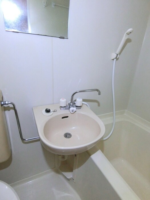 物件内観写真10　(洗面)