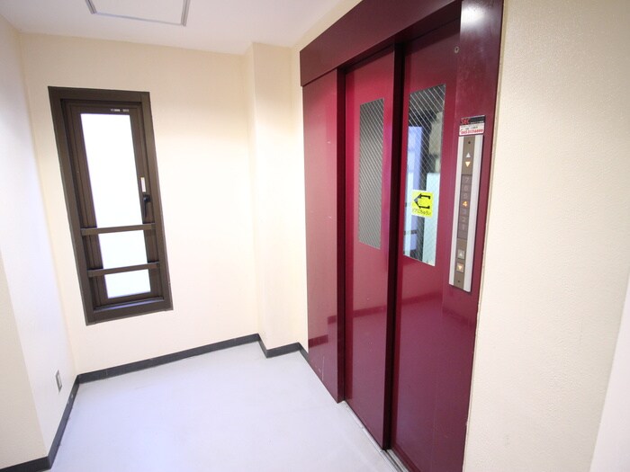 物件外観写真4　(建物設備)