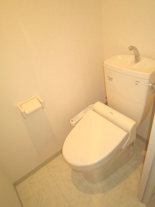 物件内観写真12　(トイレ)