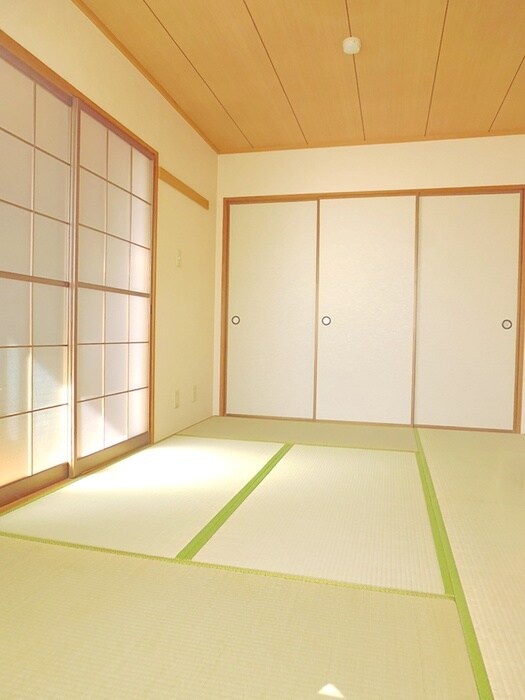 物件内観写真9　(居室)