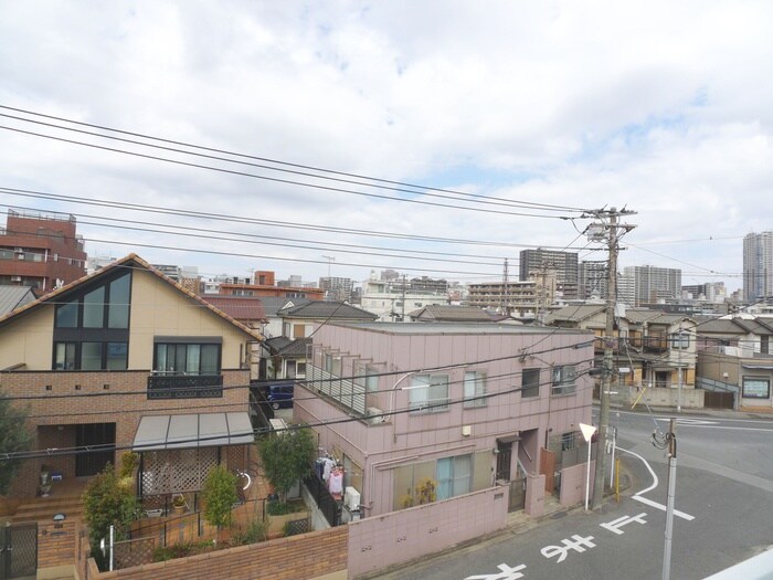 物件内観写真17　(室内からの展望)