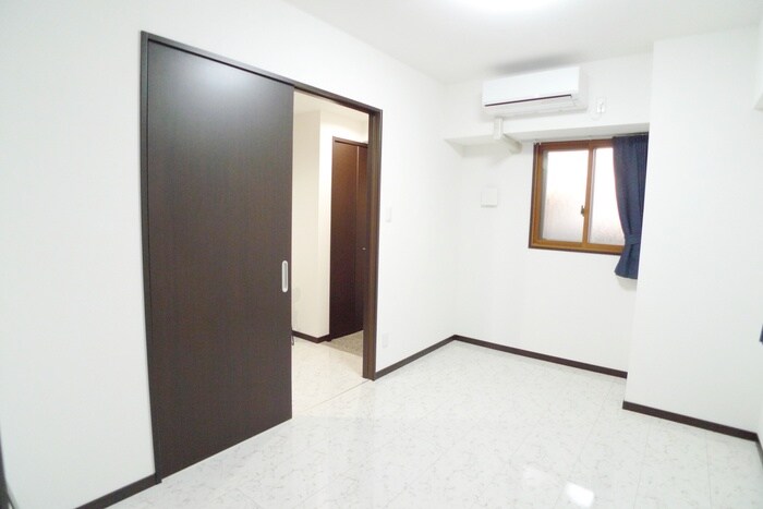 物件内観写真12　(居室)