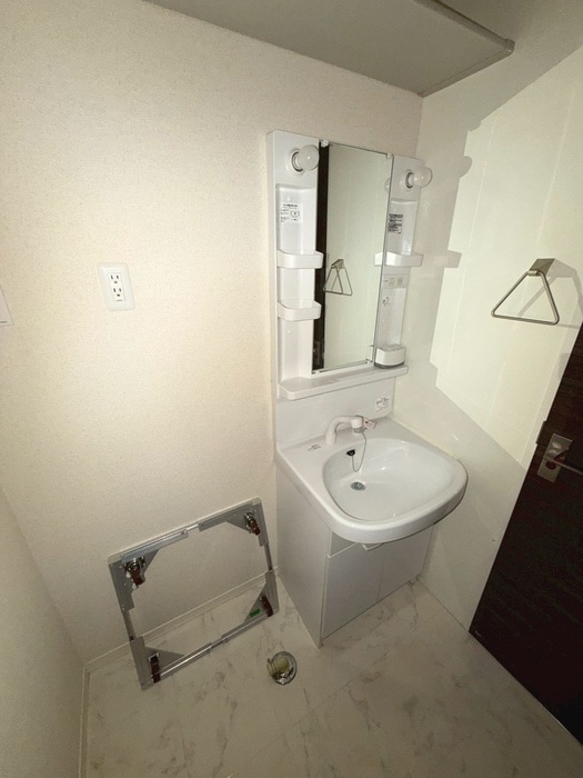 物件内観写真10　(洗面)