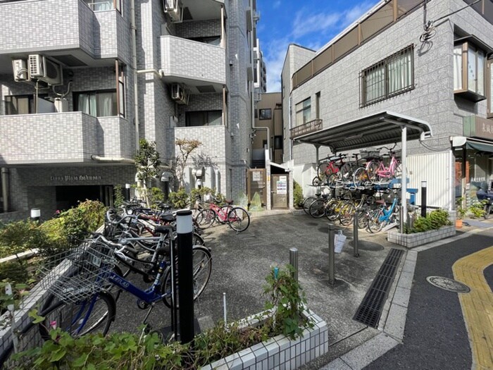 物件外観写真5　(駐輪場)