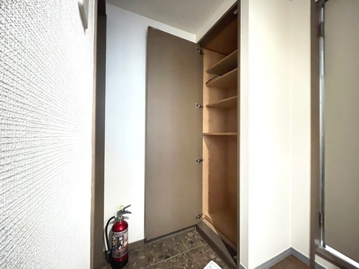 物件内観写真17　(靴箱)