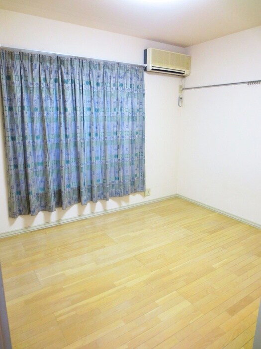 物件内観写真13　(居室)