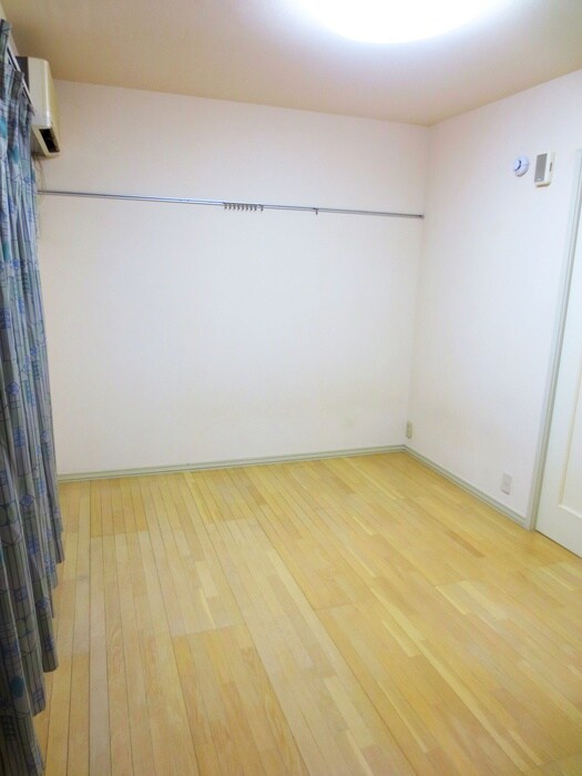 物件内観写真14　(居室)