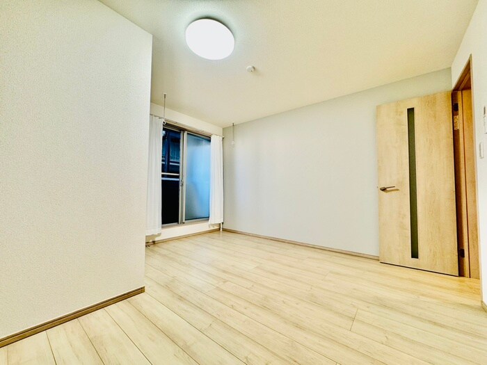 物件内観写真10　(居室)