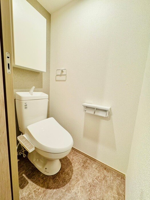 物件内観写真16　(トイレ)