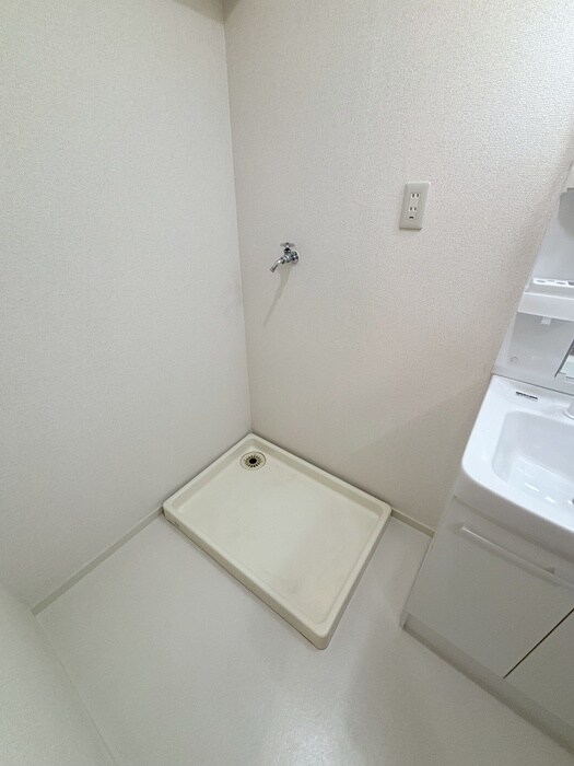 物件内観写真17　(洗濯機置場)