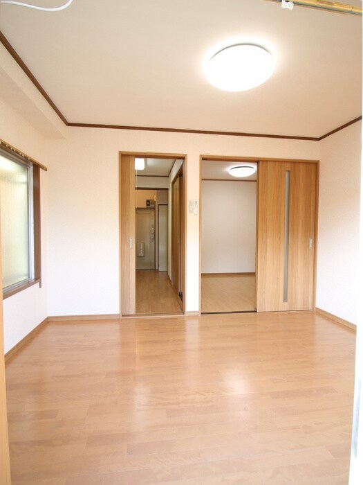 物件内観写真7　(居室)