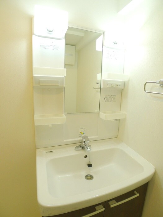 物件内観写真9　(洗面)