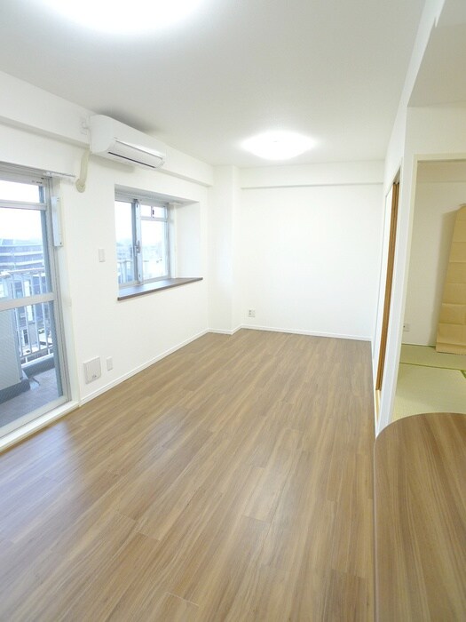 物件内観写真14　(室内からの展望)