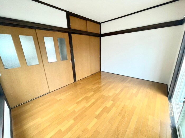 物件内観写真3　(居室)