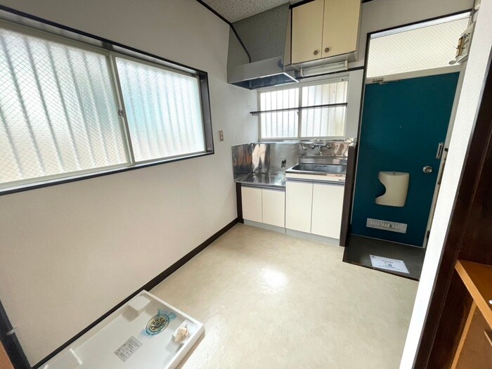 物件内観写真10　(廊下)