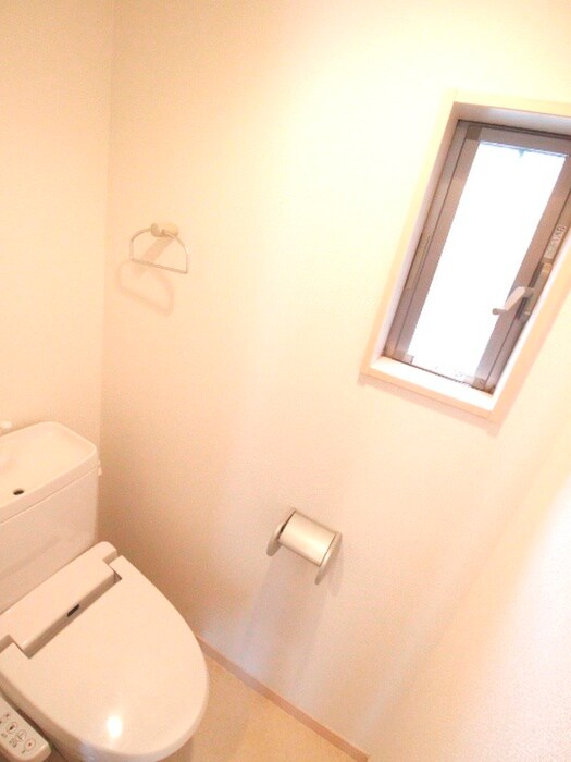 物件内観写真12　(トイレ)