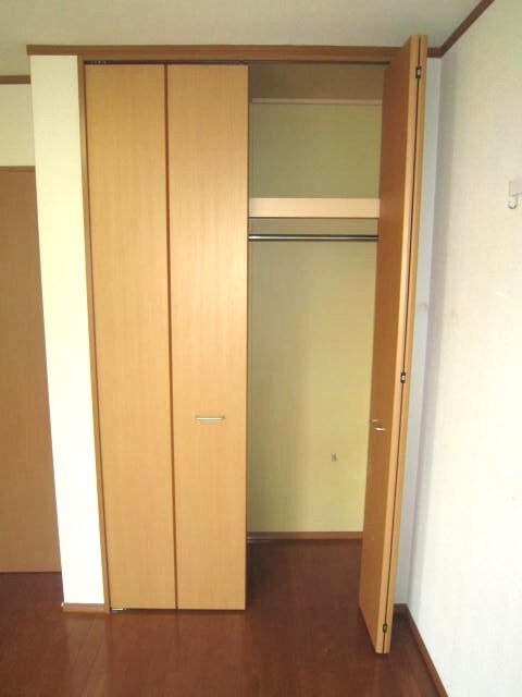 物件内観写真10　(収納)