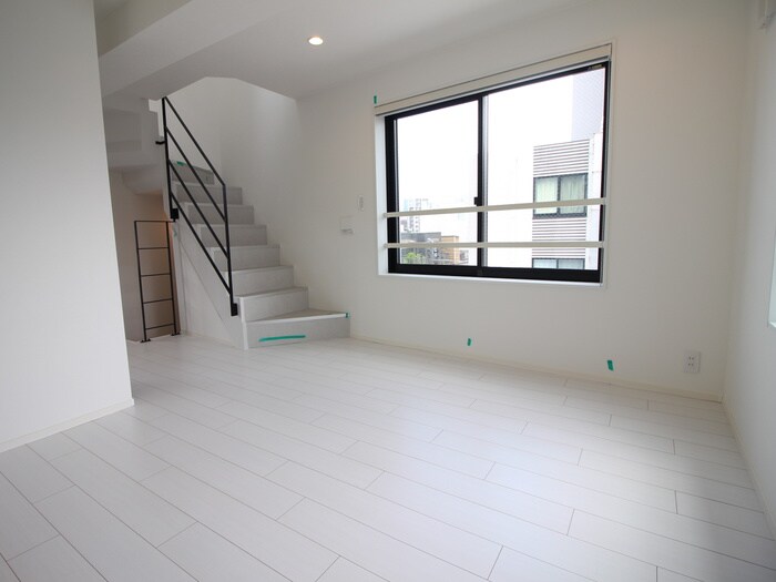 物件内観写真12　(居室)