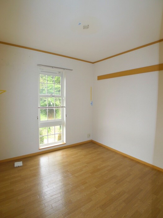 物件内観写真10　(居室)