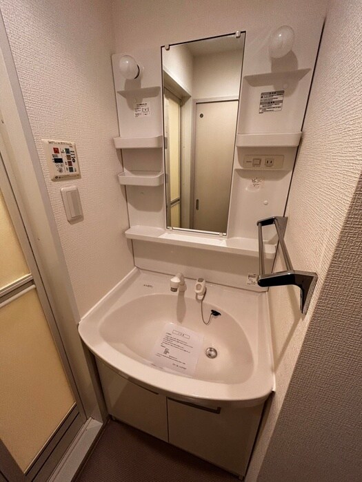 物件内観写真12　(洗面)