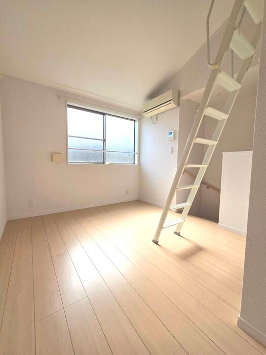 物件内観写真7　(居室)