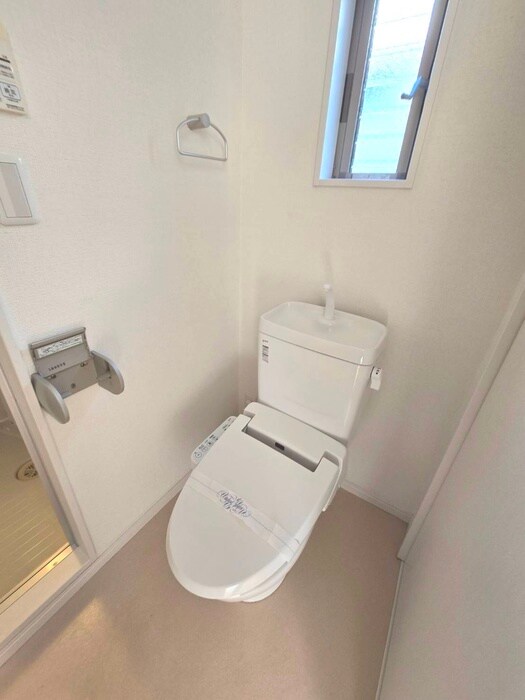 物件内観写真12　(トイレ)