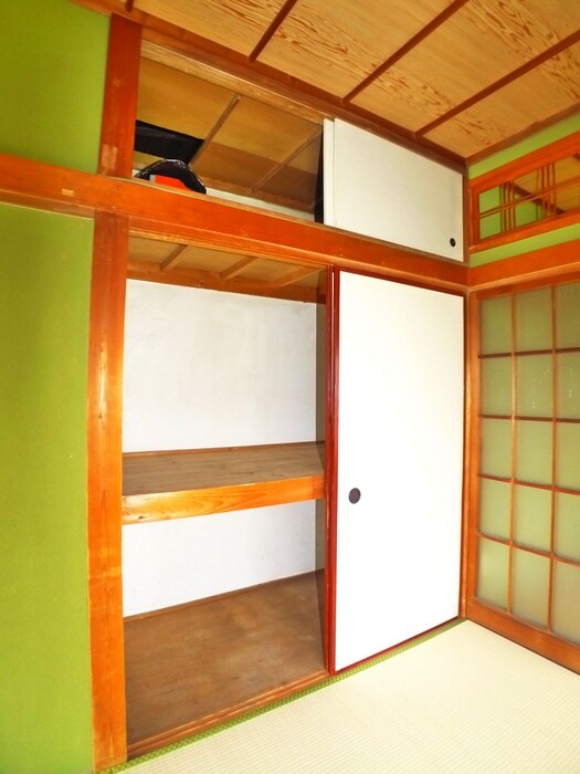 物件内観写真6　(収納)