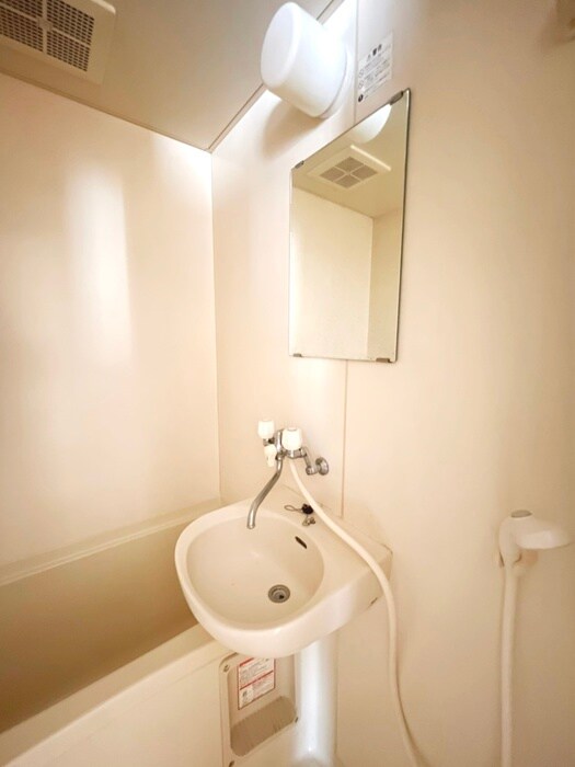 物件内観写真11　(洗面)