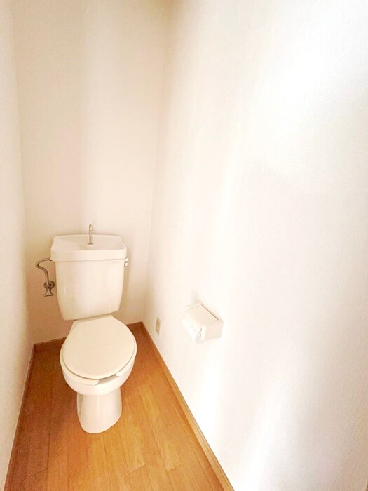 物件内観写真12　(トイレ)