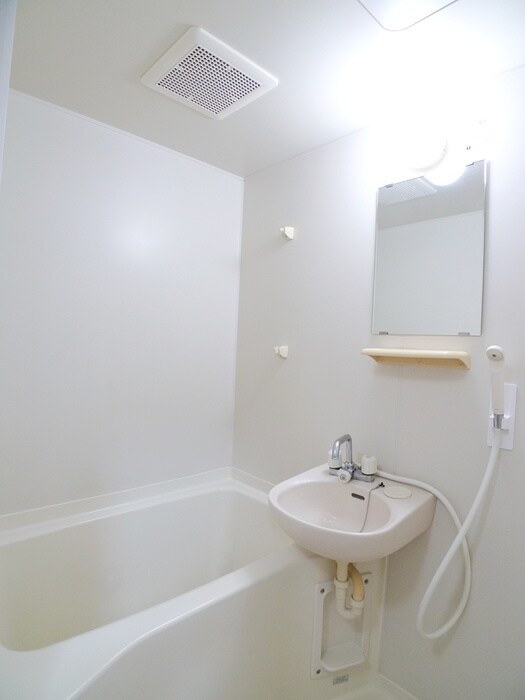 物件内観写真10　(バス／シャワールーム等)