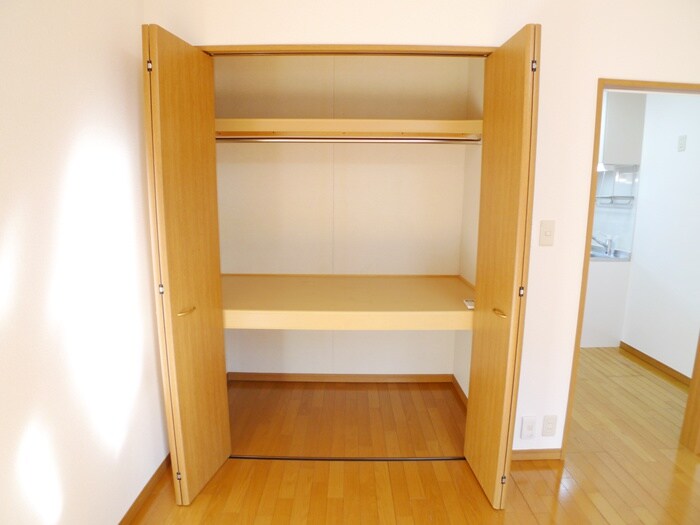 物件内観写真13　(収納)