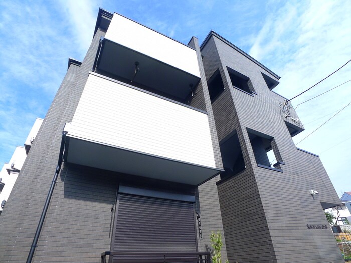 物件外観写真1　(外観写真)