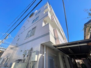 パインウッド外観写真