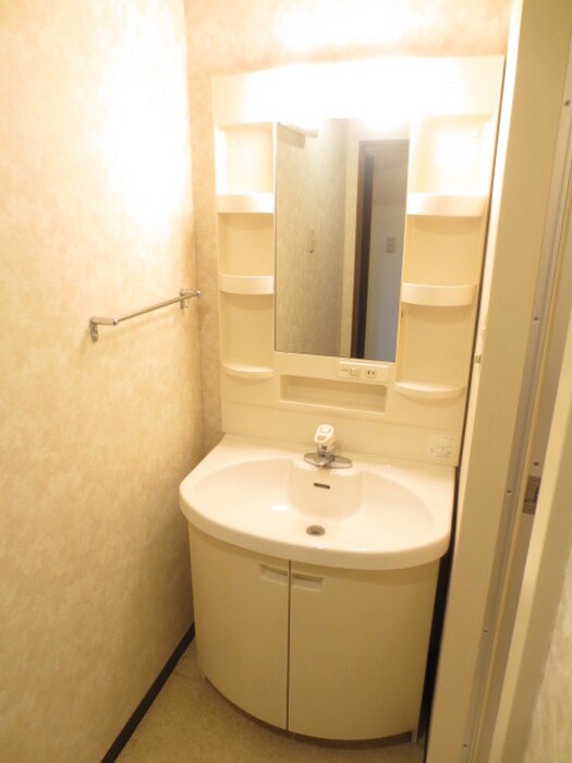 物件内観写真11　(洗面)