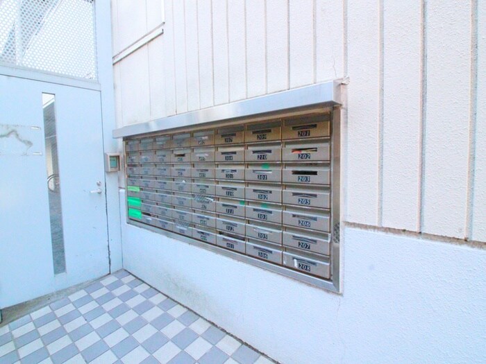 物件外観写真5　(駐輪場)