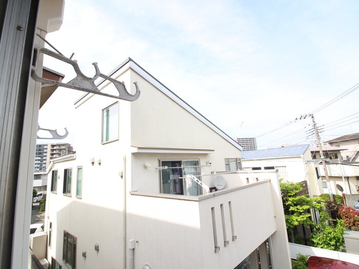 物件内観写真15　(室内からの展望)