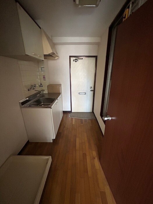 物件内観写真9　(廊下)