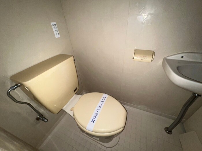 物件内観写真11　(トイレ)