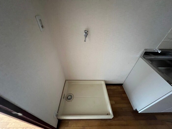 物件内観写真13　(洗濯機置場)